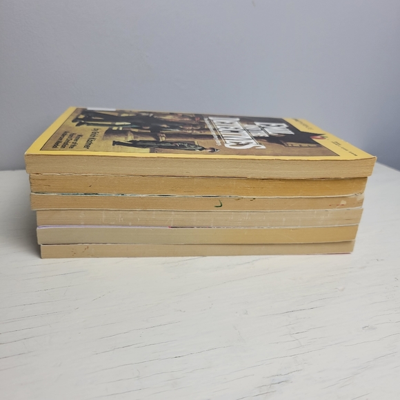 6 Book Bundle Scholastic Apple Set 6 Chapter Books Vintage Modern Mix Fiction - Picture 7 of 16